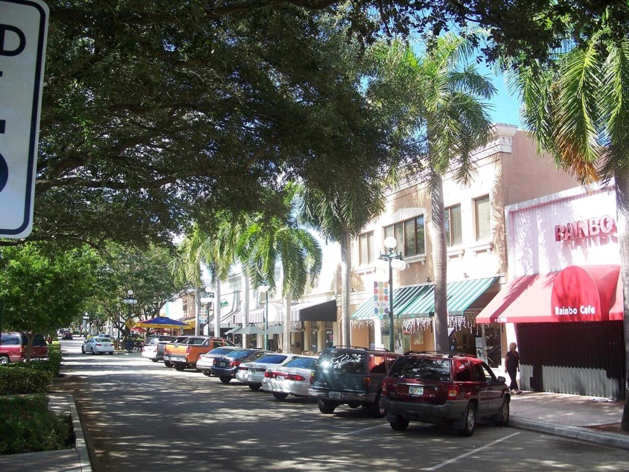 شقة Hollywood Vacation Mins To Beach & Hard Rock #193 المظهر الخارجي الصورة